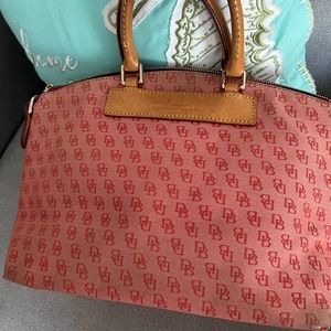 Dooney and bourke  purse